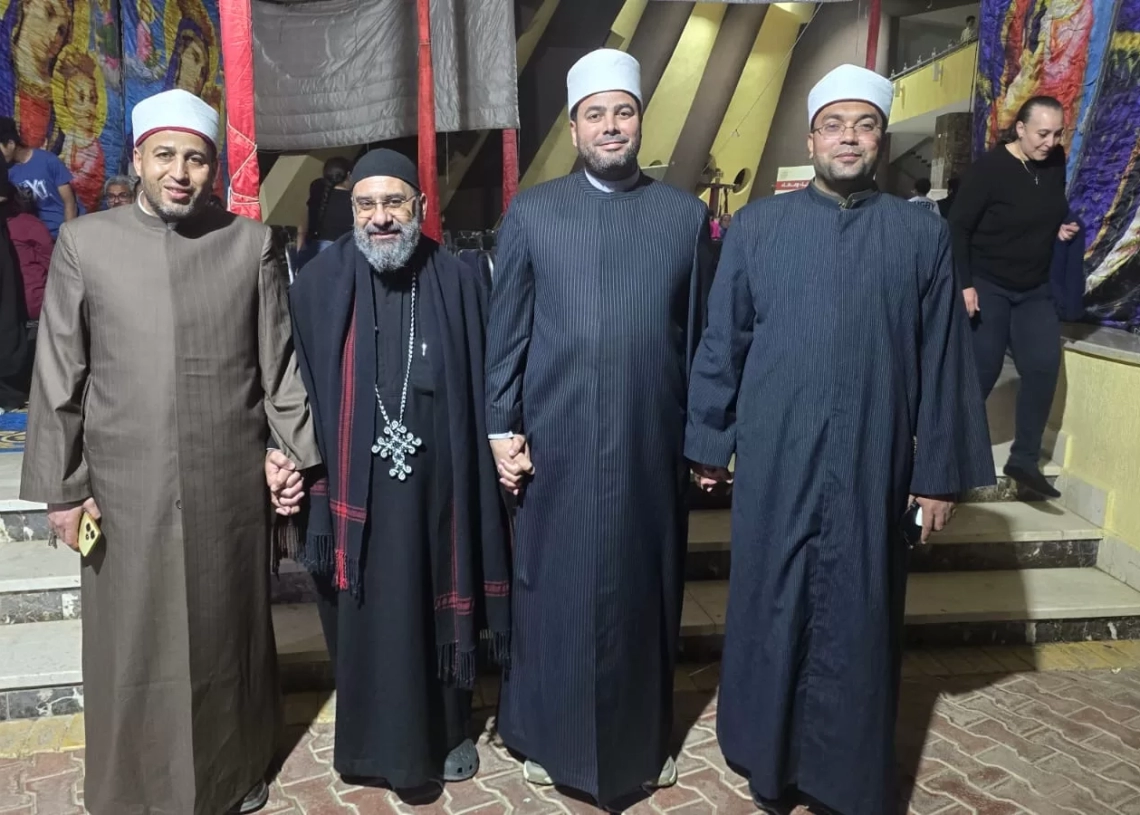 وفد أوقاف الشروق يهنئ الأقباط بعيد القيامة 18 - جريدة المساء