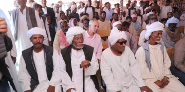 محافظ البحر الاحمر يلتقي أهالي قرى أبوغصون وحماطة وبرنيس.. 1 - جريدة المساء