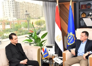 محافظ أسوان يستقبل رئيس الهيئة العامة لقصور الثقافة ويؤكد علي دعم وتعزيز التعاون المشترك للنهوض بالحراك الثقافى والفنى 111 - جريدة المساء