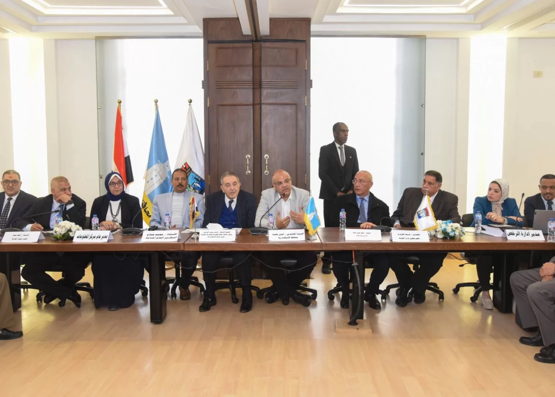 إطلاق أول "شباك موحد" لتراخيص المحال العامة بمقر الغرفة التجارية في الاسكندرية 13 - جريدة المساء