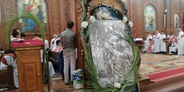 كنائس الفيوم تحتفل بعيد أحد الشعانين والآلاف يشاركون في الصلاة بسعف النخيل 1 - جريدة المساء