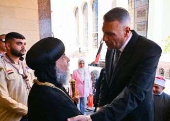 محافظ جنوب سيناء يزور كاتدرائية السمائيين لتهنئة الأقباط بعيد القيامة 21 - جريدة المساء