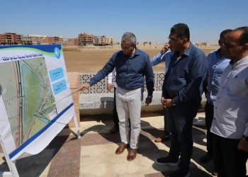 البرقي يوجه بسرعة الانتهاء من محطة تحلية سفاجا 15 - جريدة المساء