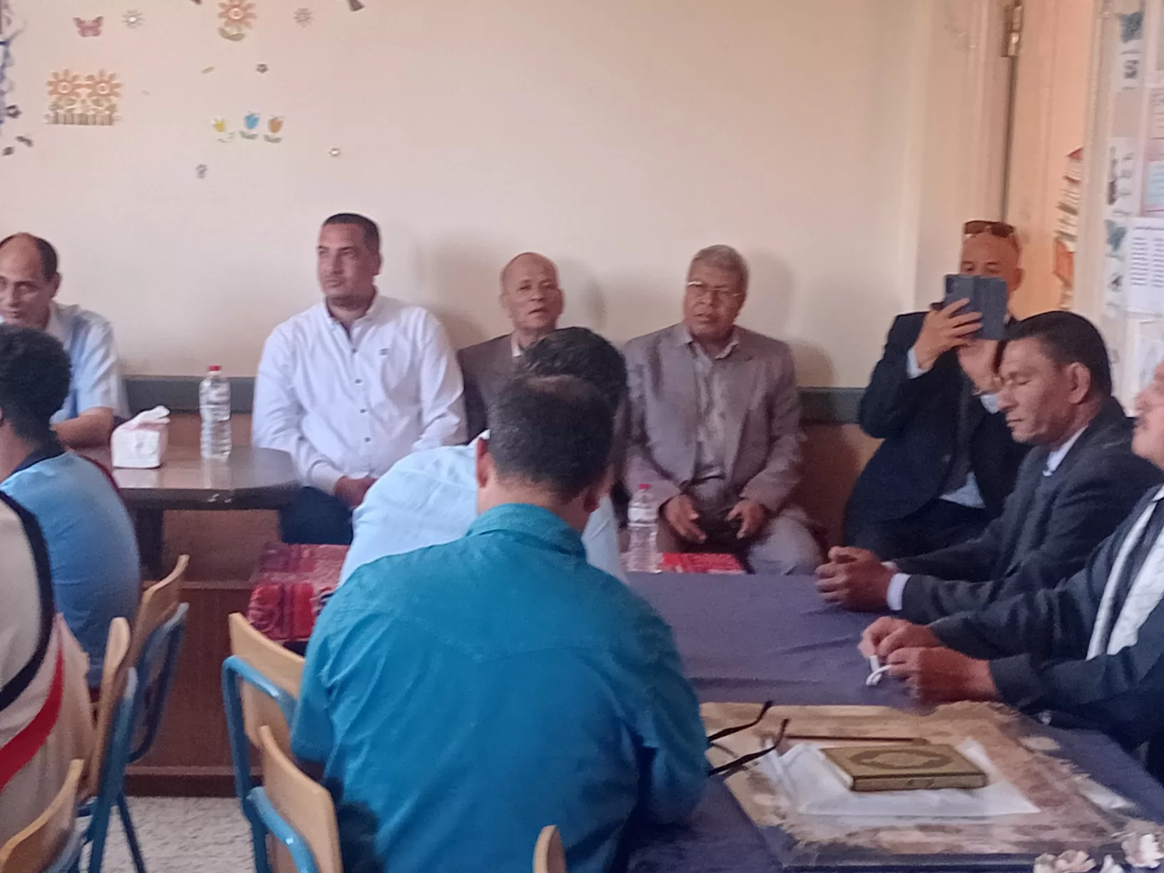 الأوسط قمولا الثانوية بنقادة تكرم المتفوقين وحفظة القرآن الكريم  167 - جريدة المساء