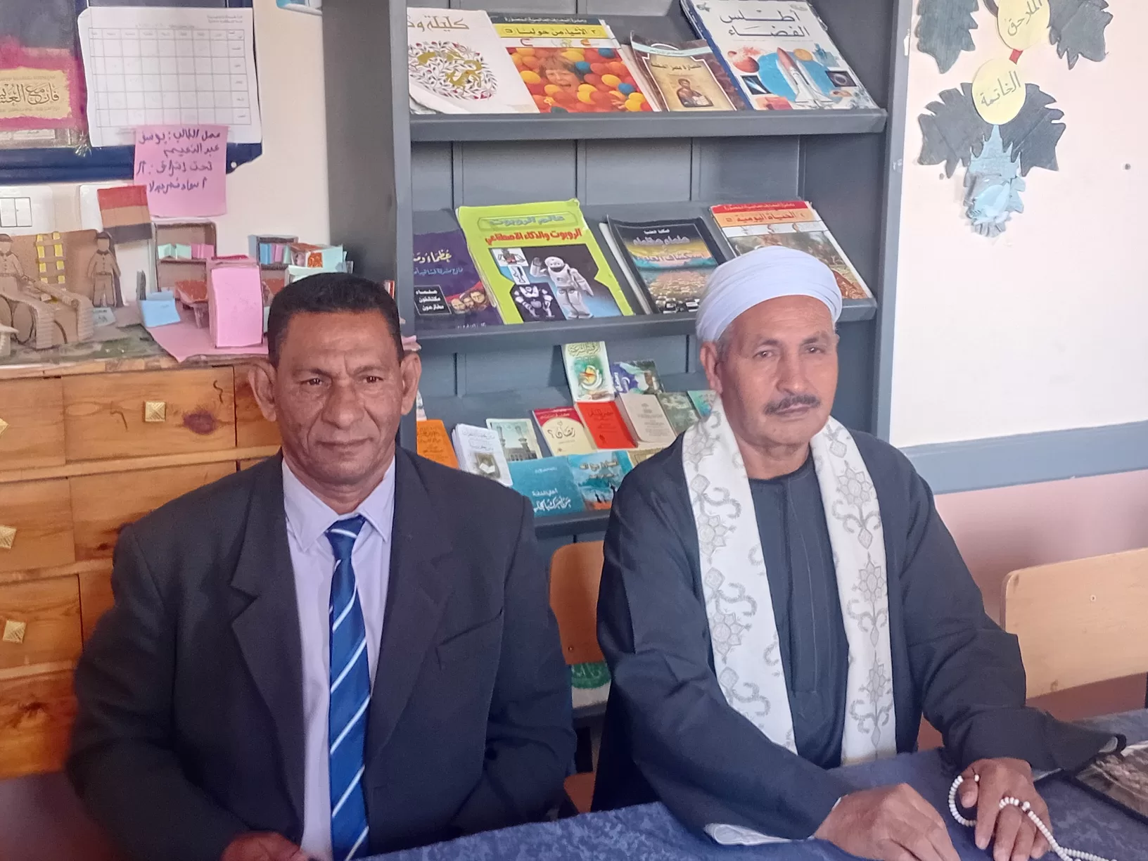 الأوسط قمولا الثانوية بنقادة تكرم المتفوقين وحفظة القرآن الكريم  163 - جريدة المساء