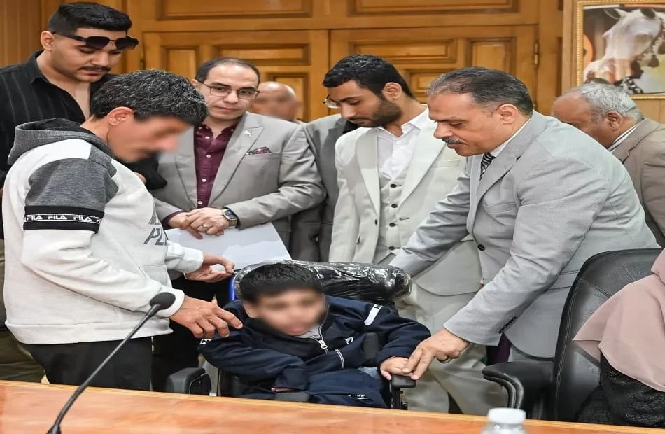 توزيع أجهزة تعويضية لذوي الإعاقة بالشرقية.. فى احتفالية "بوابتك للخير" 19 - جريدة المساء