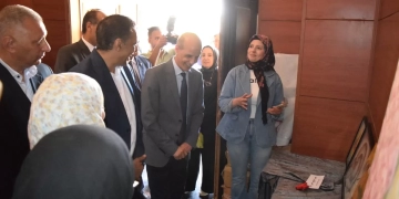 رئيس جامعة بني سويف يشهد فعاليات اليوم الترويجي لمشروعات تخرج كلية الإعلام 2 - جريدة المساء رئيس جامعة بني سويف يشهد فعاليات اليوم الترويجي لمشروعات تخرج كلية الإعلام 1 - جريدة المساء