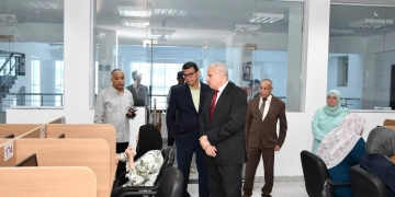 "مندور" يتابع الاختبارات الإلكترونية بصيدلة الإسماعيلية الجديدة الأهلية 1 - جريدة المساء