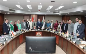 محافظ الجيزة: ندرس دمج النباشين والفريزة بمنظومة النظافة.. ونتعاقد مع شركة كبري قريبا 21 - جريدة المساء