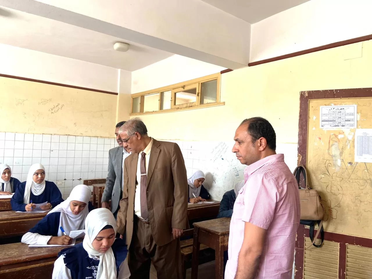 إحالة مخالفات بلجان امتحانات التعليم الفني بقفط للتحقيق 33 - جريدة المساء