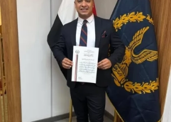 وزير الداخلية يكرم معاون مباحث فرشوط تقديرًا لجهوده الأمنية 27 - جريدة المساء