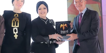 تكريم رباب عبد العاطي في المتحف المصري الكبير 2 - جريدة المساء تكريم رباب عبد العاطي في المتحف المصري الكبير 1 - جريدة المساء