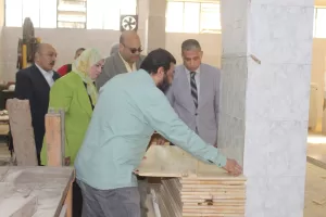 مبادرة مدارس بلا رواكد.. إعادة تأهيل 9000 مقعد وديسك بمدرسة إمبابة الصناعية 20 - جريدة المساء