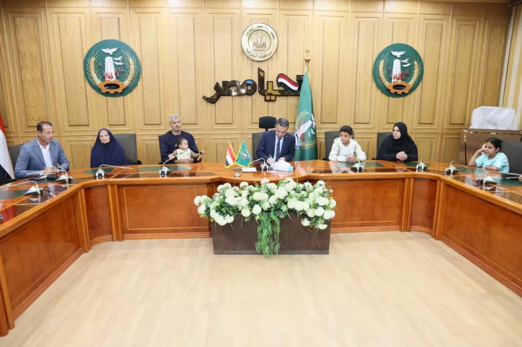 مساعدة مالية لأسرة وحيد متولى" شهيد الشهامة "بالمنوفية 19 - جريدة المساء
