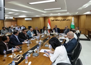 اجتماع محافظ الجيزة مع أعضاء مجلسي النواب والشيوخ
