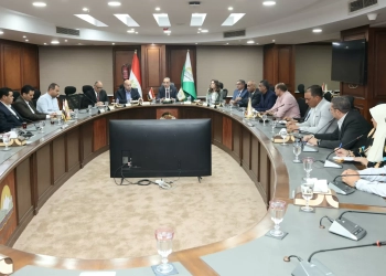 د. أحمد الأنصاري يلتقي رؤساء الأحياء الجدد بعد حركة التغييرات الأخيرة