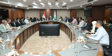 د. أحمد الأنصاري يلتقي رؤساء الأحياء الجدد بعد حركة التغييرات الأخيرة