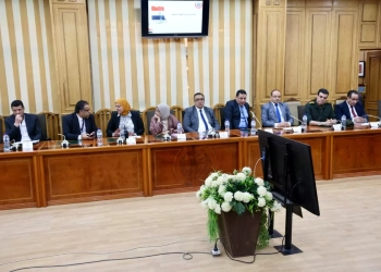محافظ المنوفية أمام المجلس الإقليمي للصحة : " كلنا بنشتغل لمصلحة المواطن.. و هدفنا تبسيط الإجراءات للمرضى" 11 - جريدة المساء