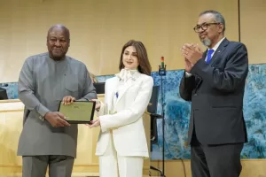 تقديرًا لمسيرتها الإنسانية وجهودها في رعاية مرضى الحروق : قومى المرأة مهنئا هبة السويدي بجائزة المديرالعام 15 - جريدة المساء