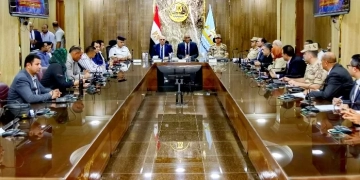 محافظ كفرالشيخ يجتمع بأعضاء مجلسي النواب والشيوخ لحل مشكلات الدوائر وتحقيق نقلة خدمية حقيقية 1 - جريدة المساء