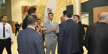 وزير الصناعة يقوم بزيارة مستشفى الناس للوقوف على أحدث التجهيزات التكنولوجية لخدمة المواطنين 1 - جريدة المساء