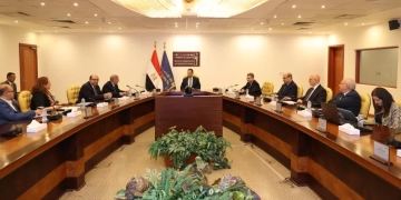 وزير الاتصالات يبحث مع الشعبة العامة للاقتصاد الرقمي والتكنولوجيا تعزيز التعاون 1 - جريدة المساء