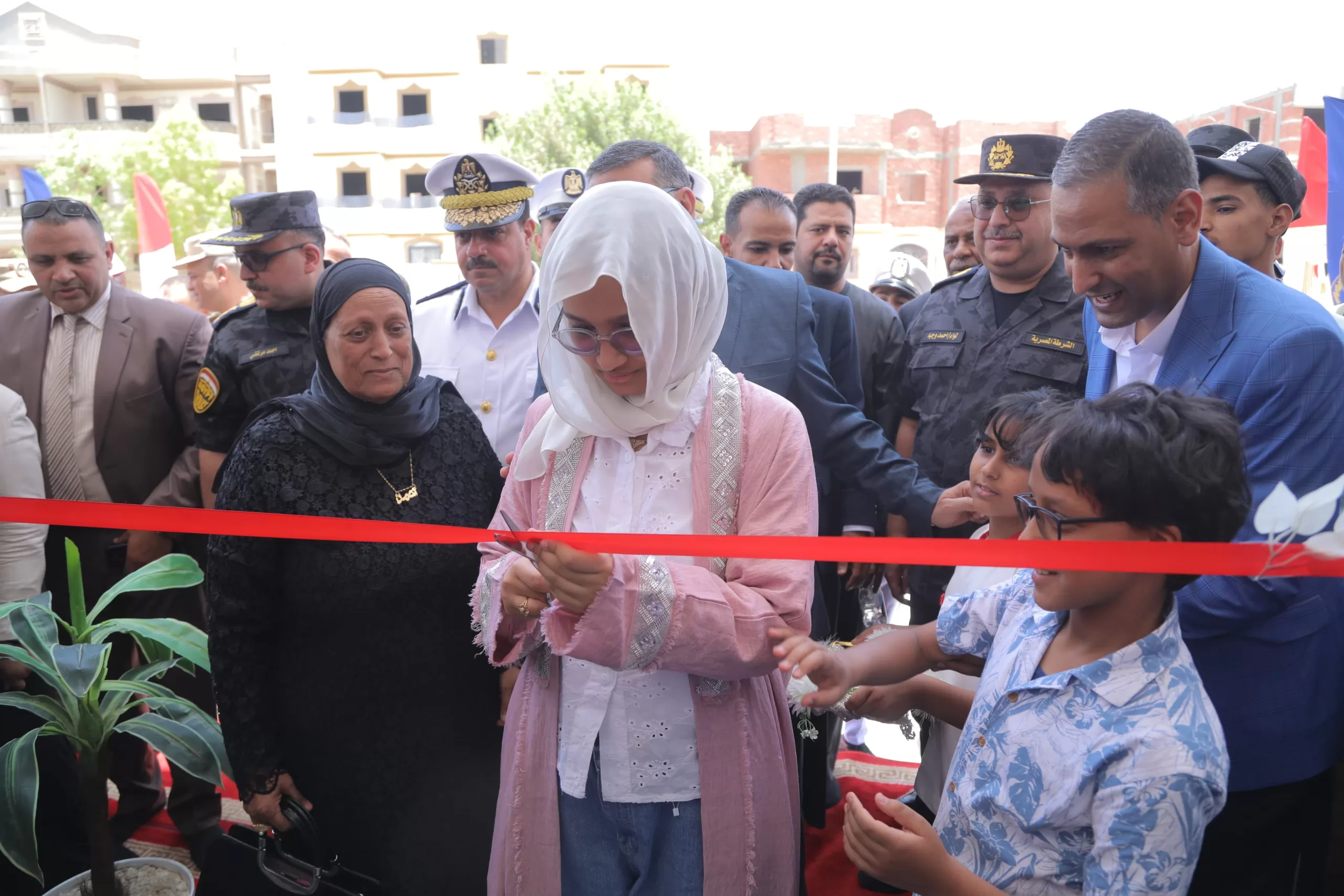 محافظ قنا يفتتح مسجد الشهيد المقدم أحمد عبد الفتاح جمعة 23 - جريدة المساء