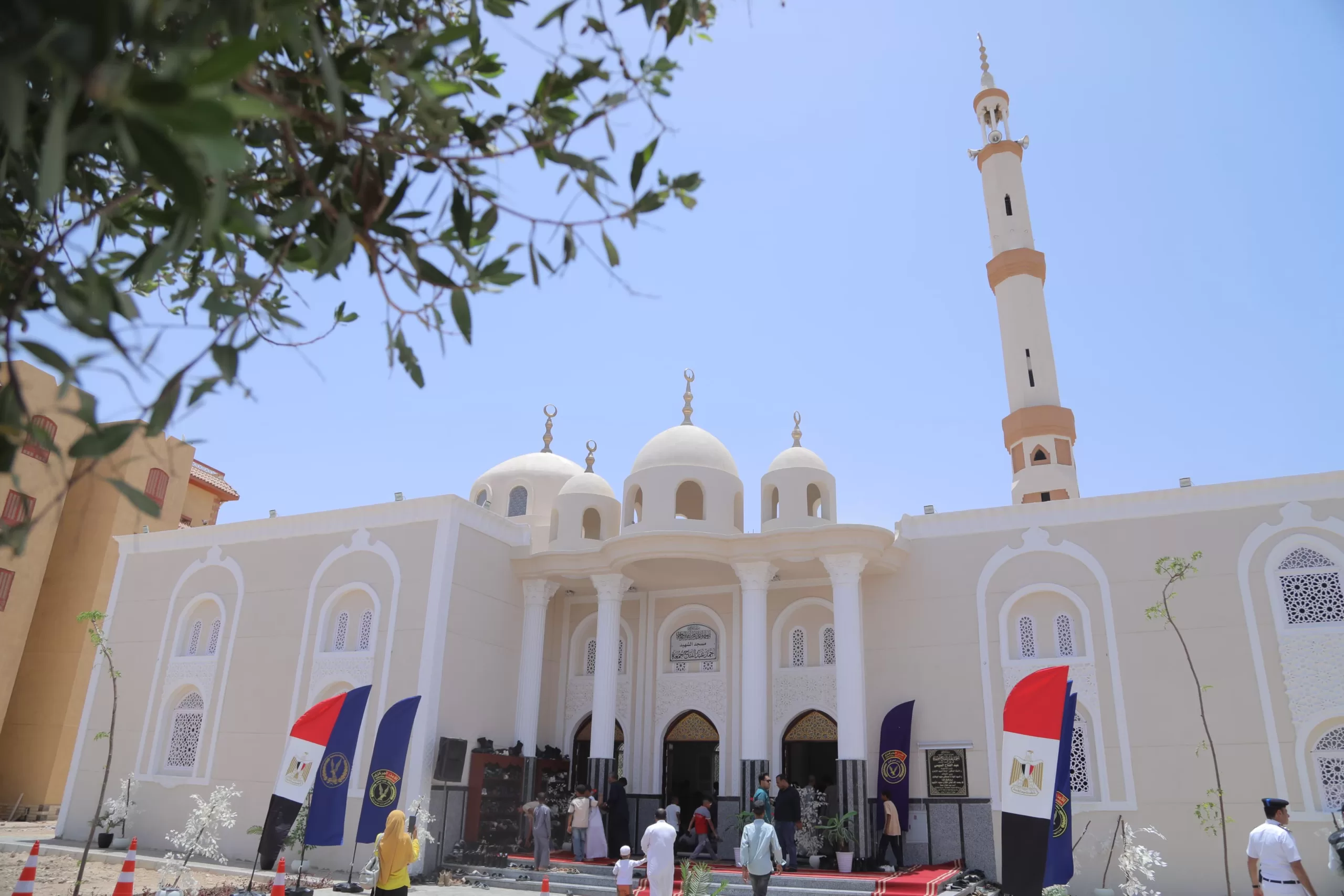 محافظ قنا يفتتح مسجد الشهيد المقدم أحمد عبد الفتاح جمعة 43 - جريدة المساء