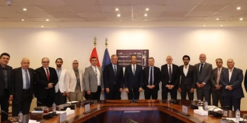 وزير الاتصالات يبحث مع مسئولي غرفة صناعة التكنولوجيا تعزيز التعاون المشترك 1 - جريدة المساء