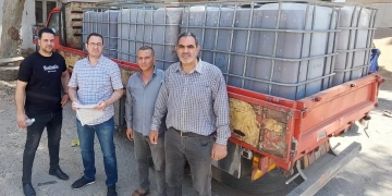 ضبط 45 طن زيوت طعام مستعملة و3 أطنان مبيدات حشرية و9000 لتر سولار بالعمرانية وكرداسة والوراق 1 - جريدة المساء