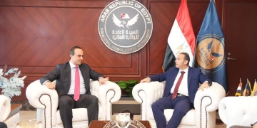 رئيسا «الرقابة المالية» و«الرعاية الصحية» بحثا بناء شراكة لتطوير خدمات التأمين الصحي والسياحة العلاجية عبر تشجيع الاستثمار 1 - جريدة المساء