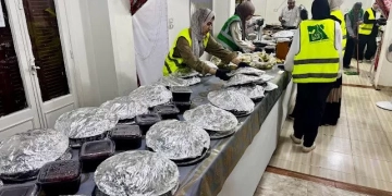 "مصر الخير" تعلن توزيع 635 ألف وجبة إفطار يوم عرفة والوصول إلى الأسر الأكثر احتياجًا 1 - جريدة المساء
