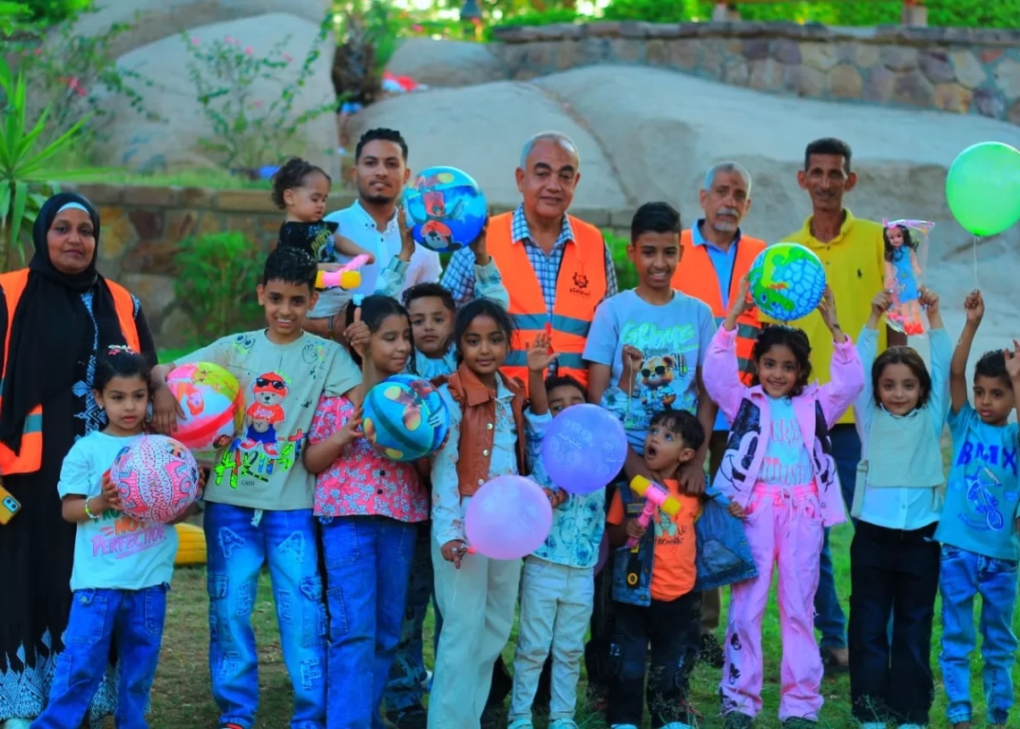 إدارة الحدائق بأسوان توزع الهدايا على الأطفال في أيام العيد 19 - جريدة المساء