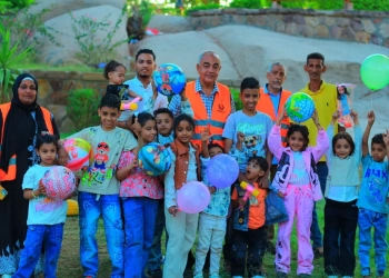 إدارة الحدائق بأسوان توزع الهدايا على الأطفال في أيام العيد 29 - جريدة المساء