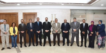 نائب محافظ اسوان يستقبل مديرى المستشفيات الجدد لدعم المنظومة الصحية والإرتقاء بمستوى الخدمات الطبية 1 - جريدة المساء