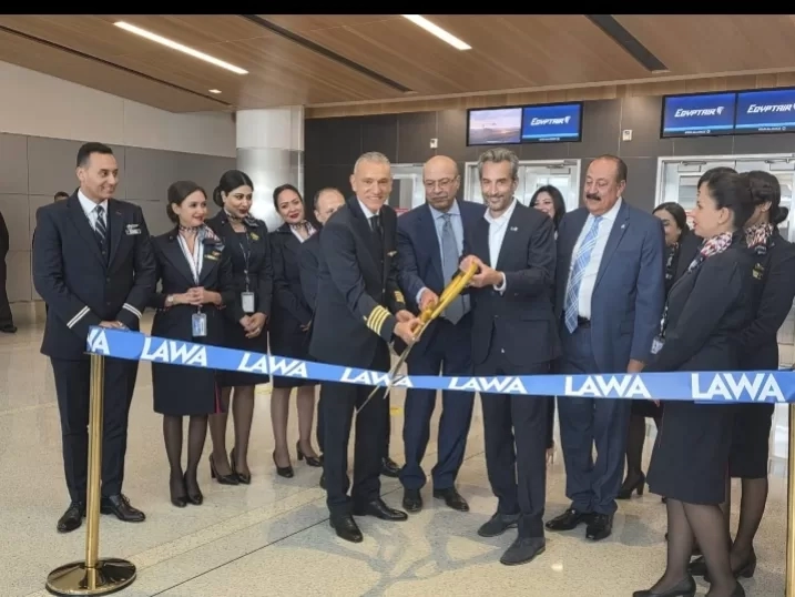 استقبال تاريخي لأول رحلة مباشرة من القاهرة إلى الساحل الغربى الأمريكى 17 - جريدة المساء