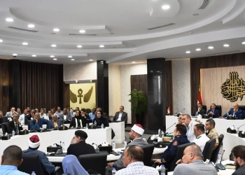 محافظ أسوان يصدر توجيهات حاسمة بشأن ملف التصالح والمتغيرات المكانية .. ويؤكد : لا تهاون مع المخالفات وحفاظ كامل على حق الدولة 45 - جريدة المساء