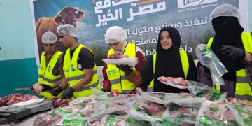 ذبح وتوزيع لحوم 42 عجلًا في أول أيام عيد الأضحى بالتعاون مع مصر الخير والتضامن الاجتماعي 1 - جريدة المساء