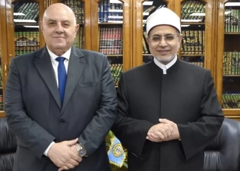رئيس الإذاعة يلتقي رئيس جامعة الأزهر لتعزيز دعم شبكة الإذاعات الموجهة** 26 - جريدة المساء رئيس الإذاعة يلتقي رئيس جامعة الأزهر لتعزيز دعم شبكة الإذاعات الموجهة** 25 - جريدة المساء