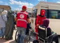 الهلال الأحمر يستقبل دفعة جديدة من المصابين من أهل غزة