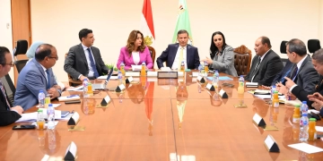 مايا مرسي: "القرية المنتجة" تعزز التمكين الاقتصادي وتدعم الأسر الأولى بالرعاية 1 - جريدة المساء