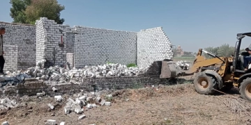محافظ الفيوم: إزالة 31 حالة تعدٍ بالبناء المخالف على أملاك الدولة والأراضي الزراعية وداخل الحيز العمراني خلال إجازة العيد 1 - جريدة المساء