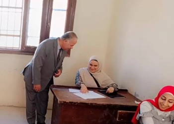 د. خالد قبيصي . إحالة 4 ملاحظين وإدارية للتحقيق خلال جولة مفاجئة بلجان الشهادة الإعدادية بالفيوم 27 - جريدة المساء