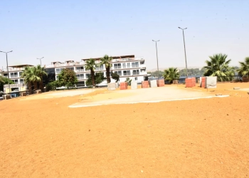 محافظ أسوان يتابع تنفيذ مشروع ملاعب البادل على كورنيش النيل.. ويوجه بسرعة الإنجاز لدعم السياحة والرياضة بالمحافظة 27 - جريدة المساء