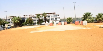 محافظ أسوان يتابع تنفيذ مشروع ملاعب البادل على كورنيش النيل.. ويوجه بسرعة الإنجاز لدعم السياحة والرياضة بالمحافظة 1 - جريدة المساء