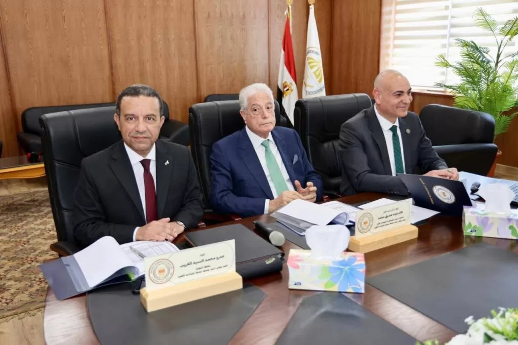 «فودة» و«الغريب» يشاركان فى أول اجتماع لمجلس أمناء جامعة السادات الأهلية 22 - جريدة المساء «فودة» و«الغريب» يشاركان فى أول اجتماع لمجلس أمناء جامعة السادات الأهلية 21 - جريدة المساء
