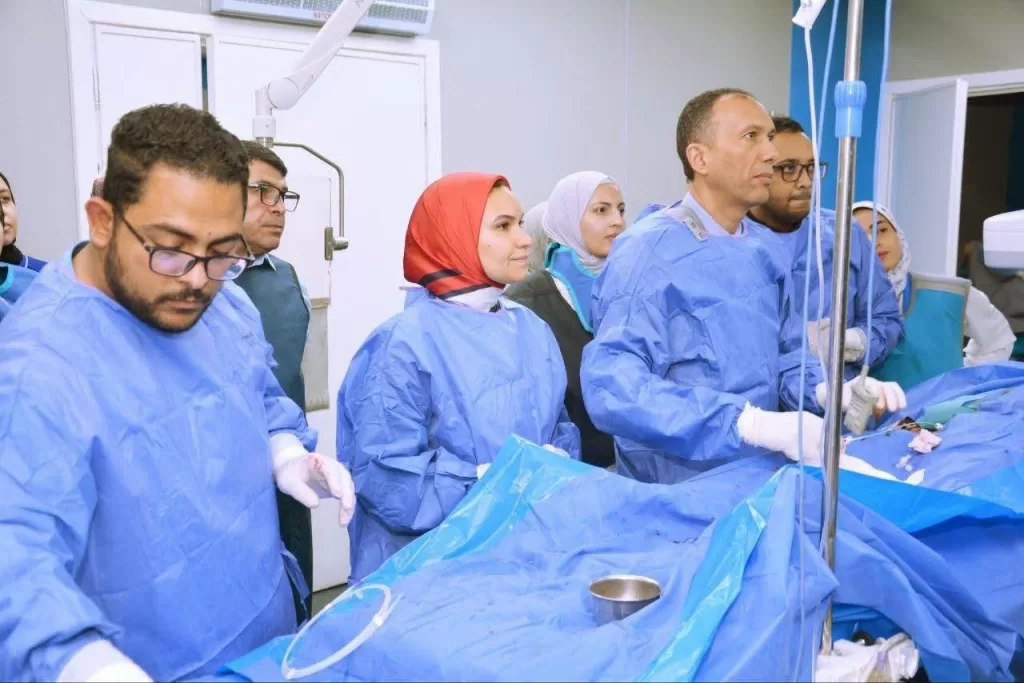 مستشفيات جامعة المنوفية تعالج مريضين بورم بلعومى و سكتة دماغية بتقنيات الأشعة التداخلية 25 - جريدة المساء