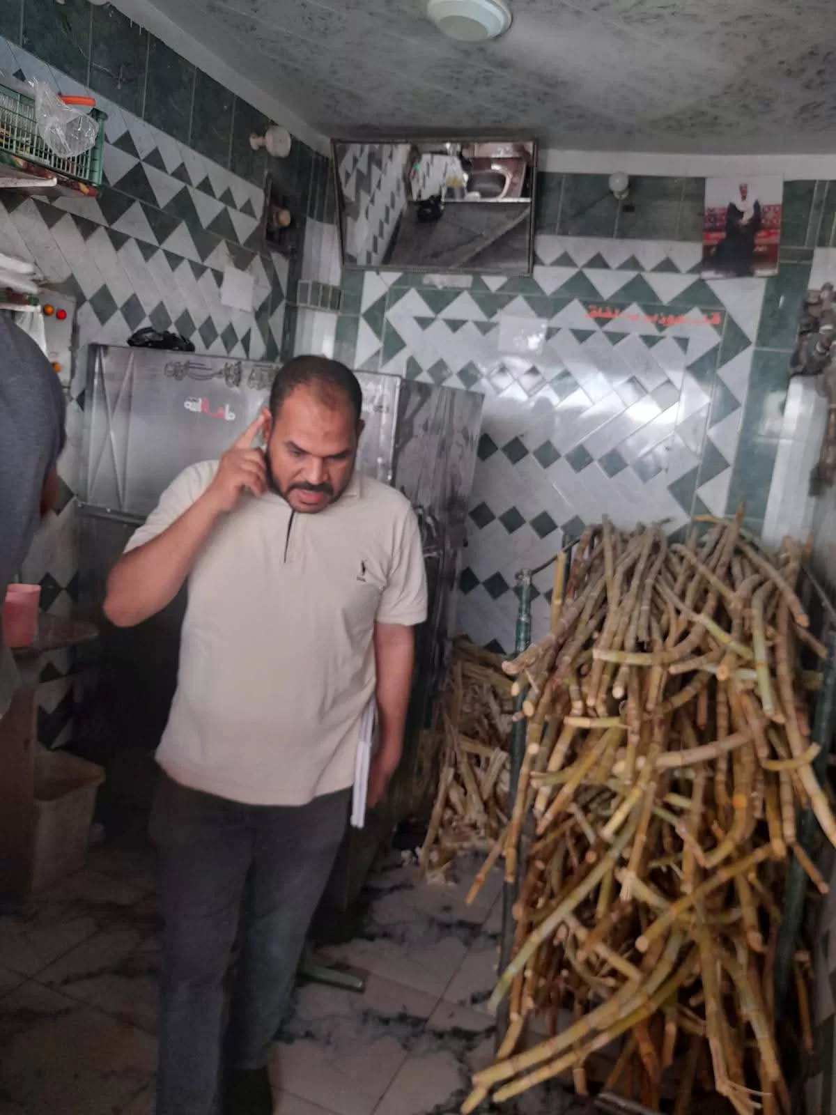 ضبط «ثاني أكسيد التيتانيوم» المحظور داخل عصارات قصب في قنا 49 - جريدة المساء