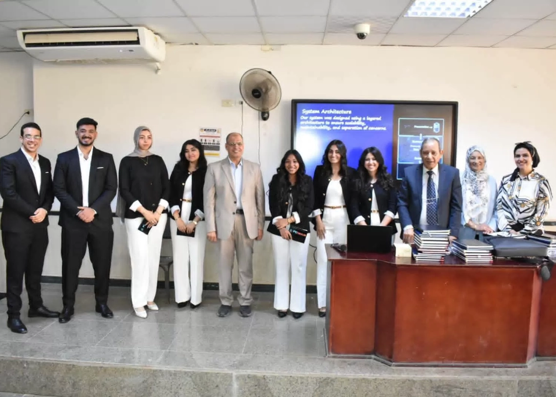 آداب طنطا تناقش مشروعات تخرج برنامج تقنية المعلومات والمكتبات 19 - جريدة المساء