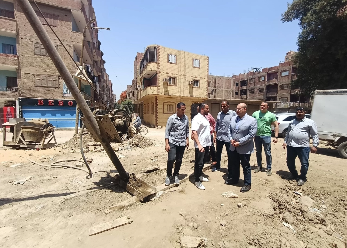 نائب محافظ الجيزة: إصلاح هبوط الصرف الصحي بجسر المنوات ومنطقة العطور بمدينة الحوامدية 19 - جريدة المساء